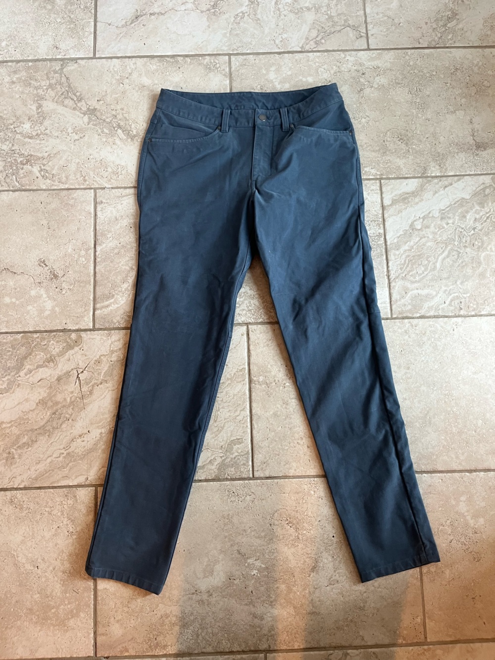 lululemon athletica Men's Dark Navy Chino Pants